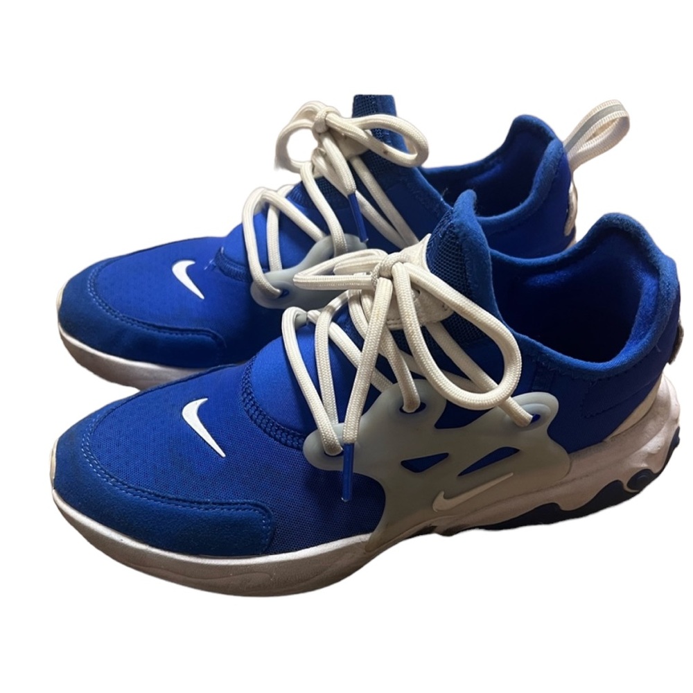 ๐ Womens 8 Nike react shoes ๐ - Picture 1 of 8